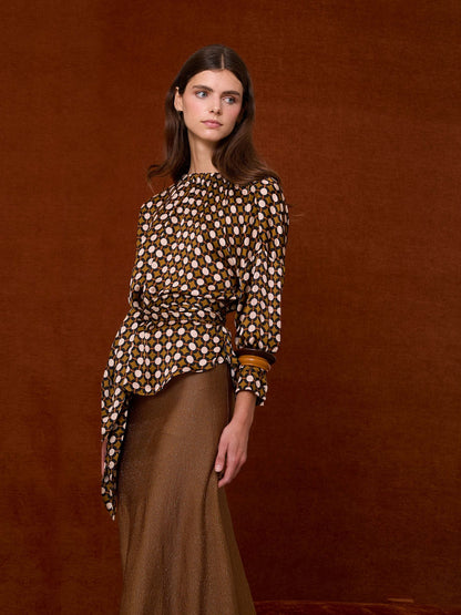 Blusa de lunares color tabaco