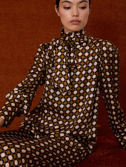 Vestido midi de lunares marrón