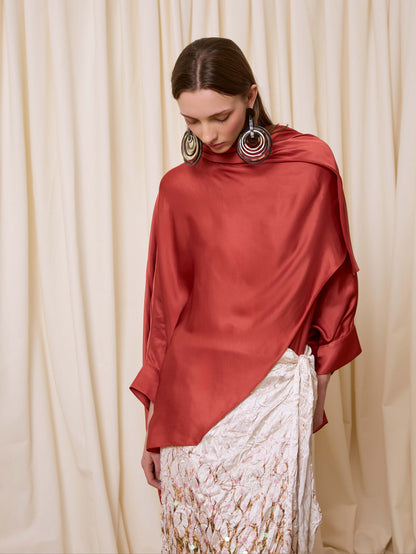 Blusa con capa teja