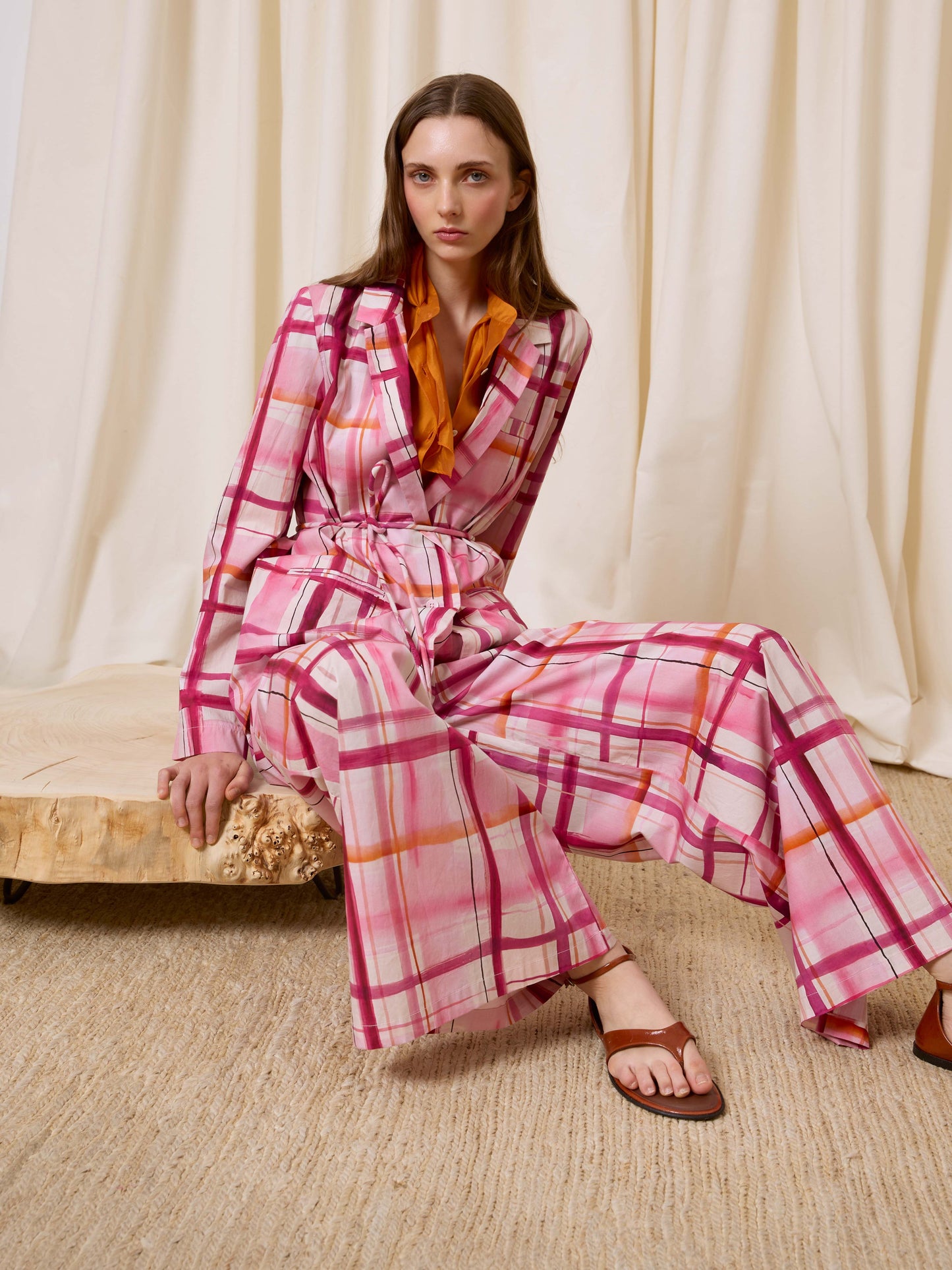 Blazer de cuadros rosa