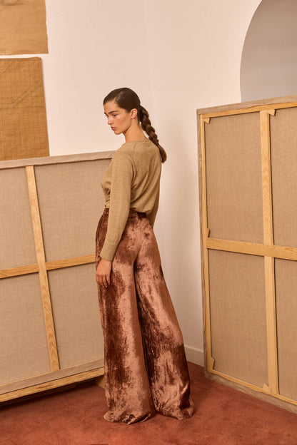 Pantalón terciopelo maquillaje