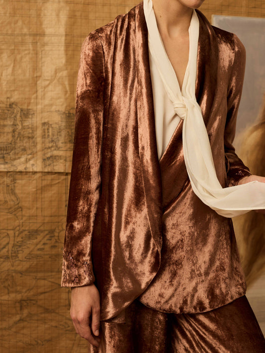 Blazer terciopelo maquillaje