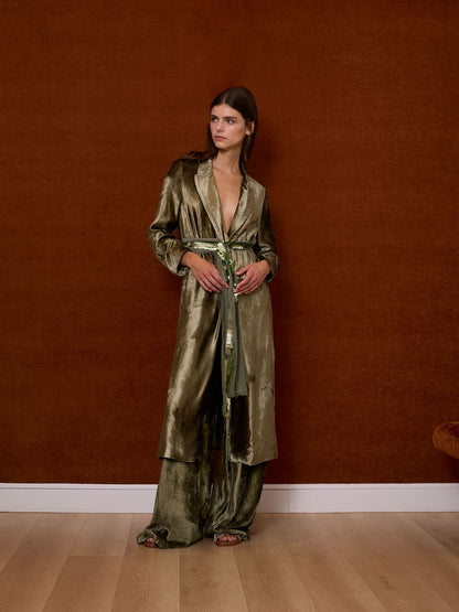 Abrigo verde de terciopelo y lentejuelas