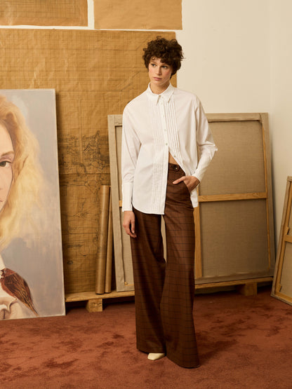 Camisa blanca con jaretas