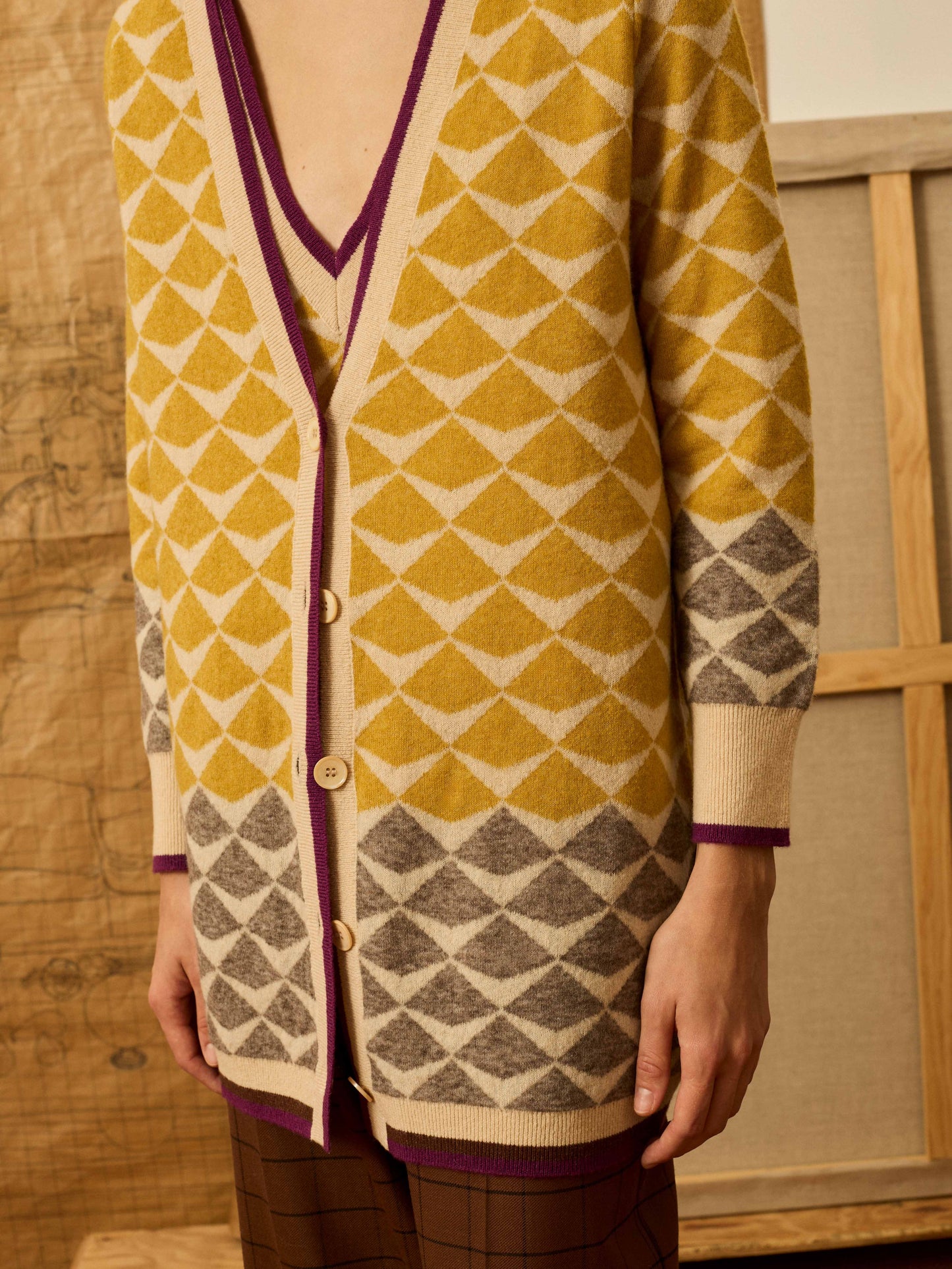 Chaqueta greca de intarsia amarilla