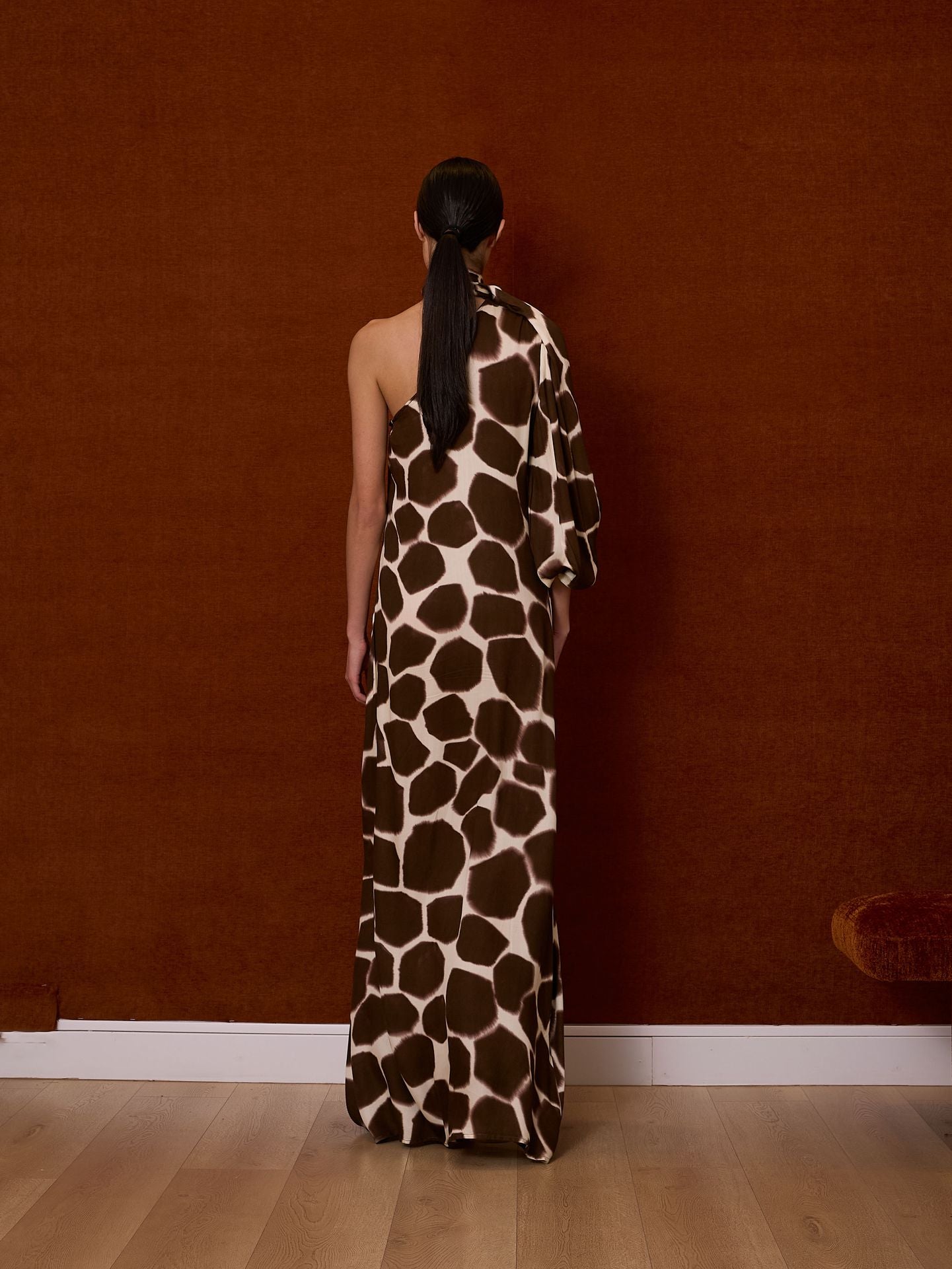 Vestido asimétrico animal print