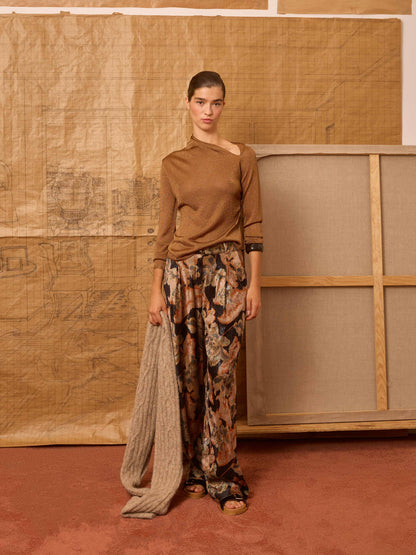 Jersey cuello asimétrico color cobre