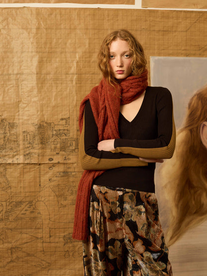 Jersey pico bicolor negro y oliva