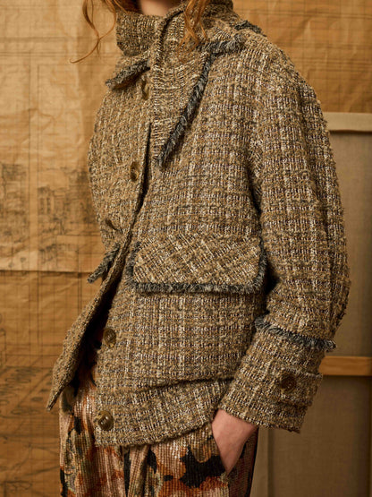 Cazadora topo con desflecado.