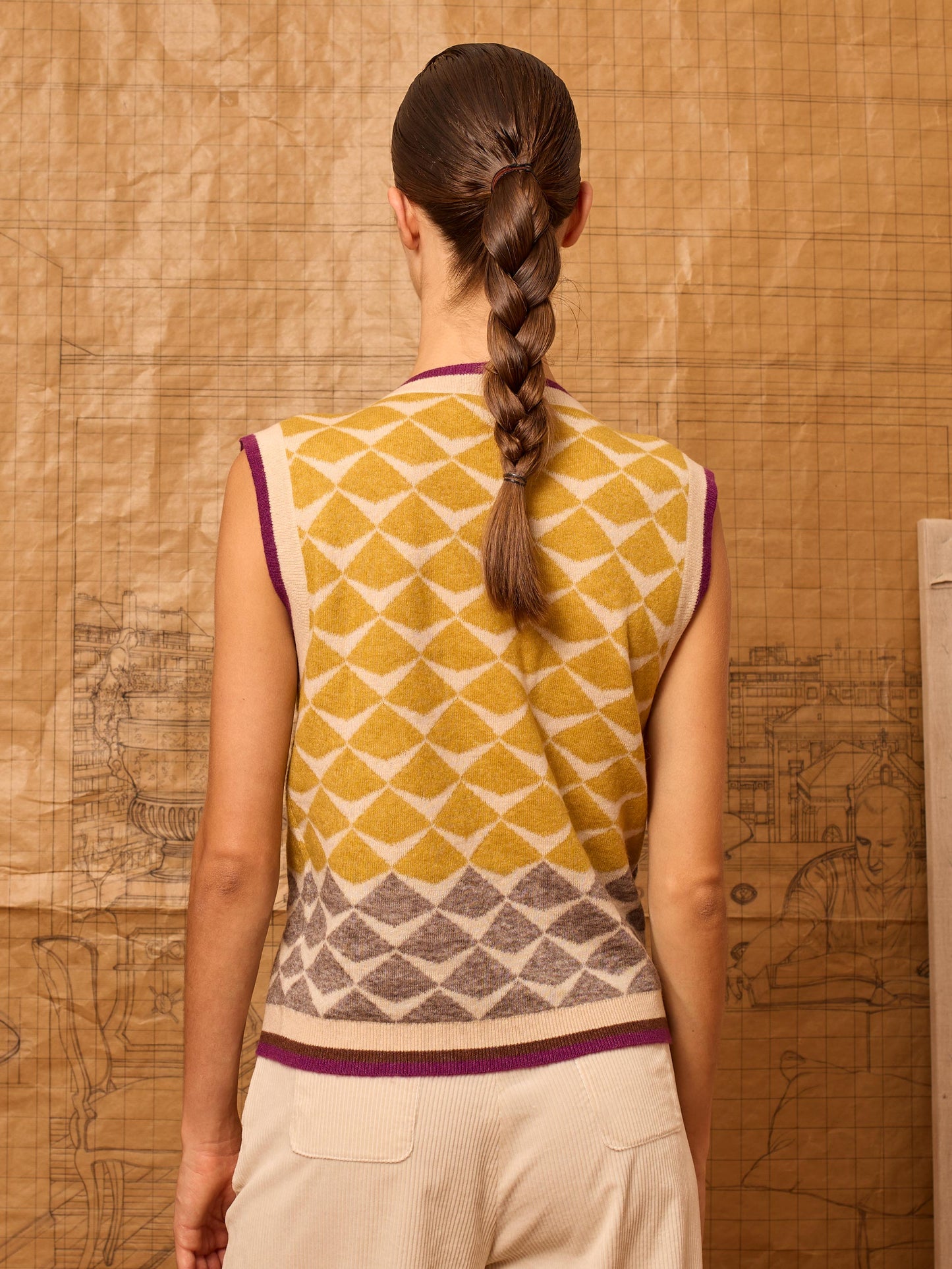 Chaleco greca de intarsia amarillo