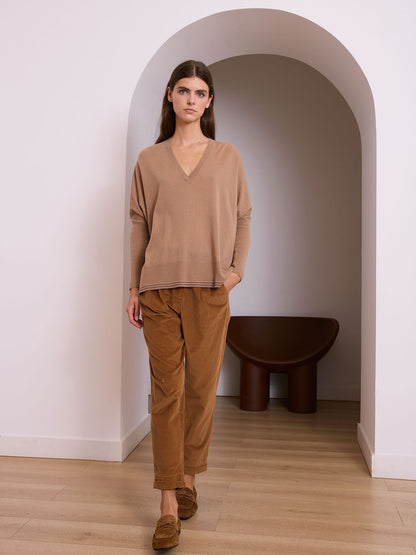 Jersey camel escote pico