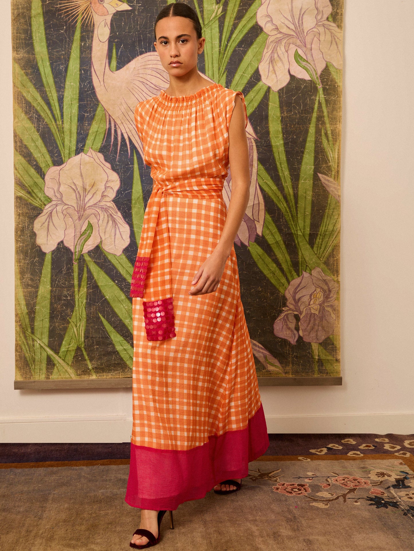 Vestido halter naranja de cuadros