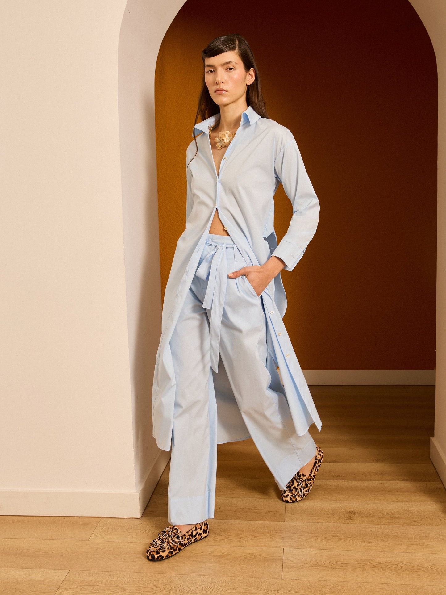 Vestido camisero azul popelín