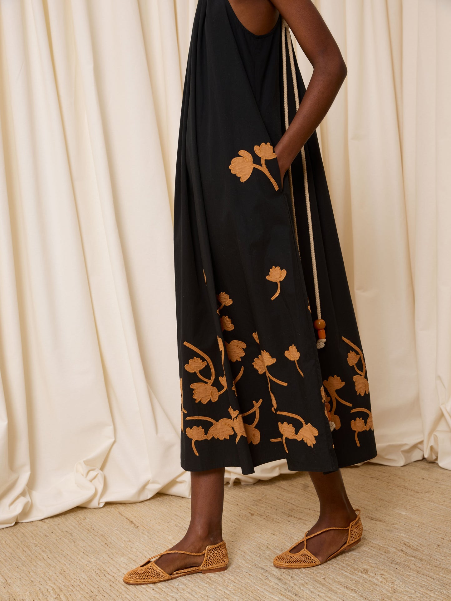 Vestido halter negro