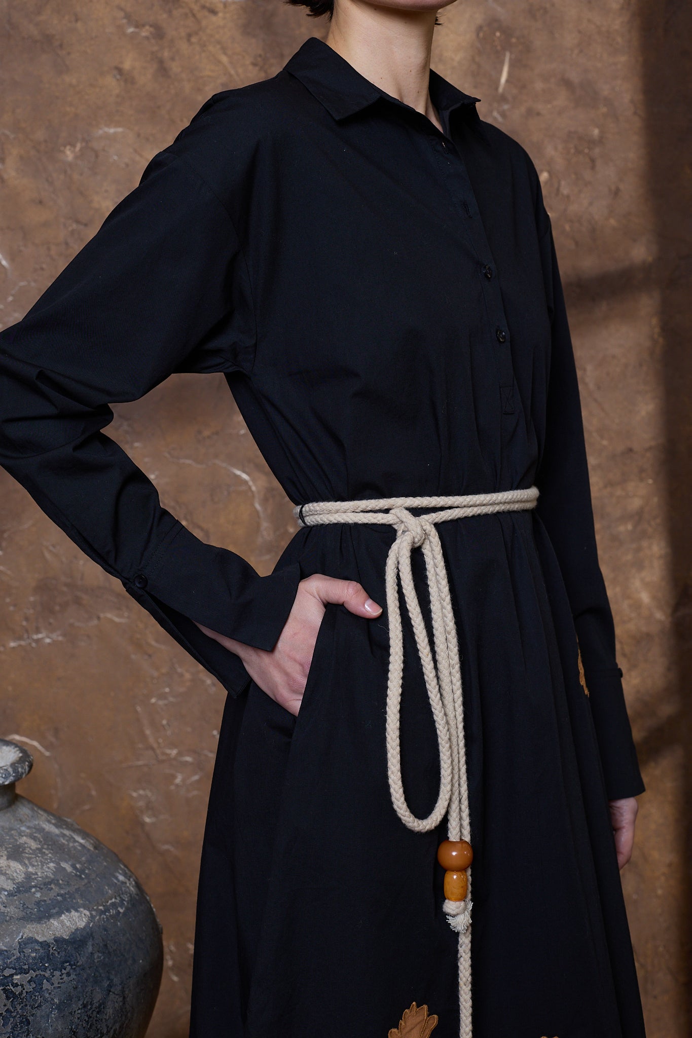 Vestido camisero con cuerda negro