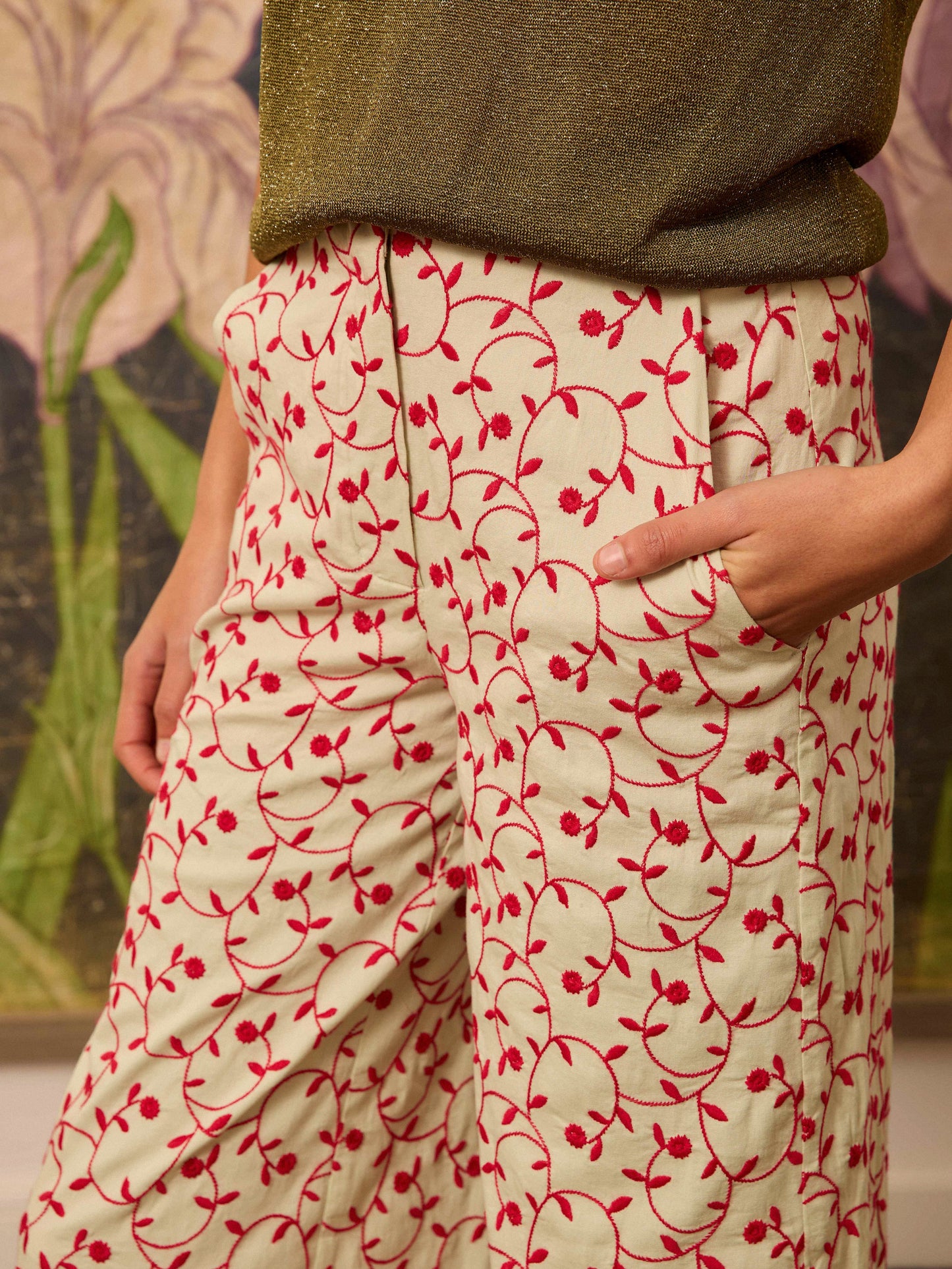 Pantalón bordado verde agua