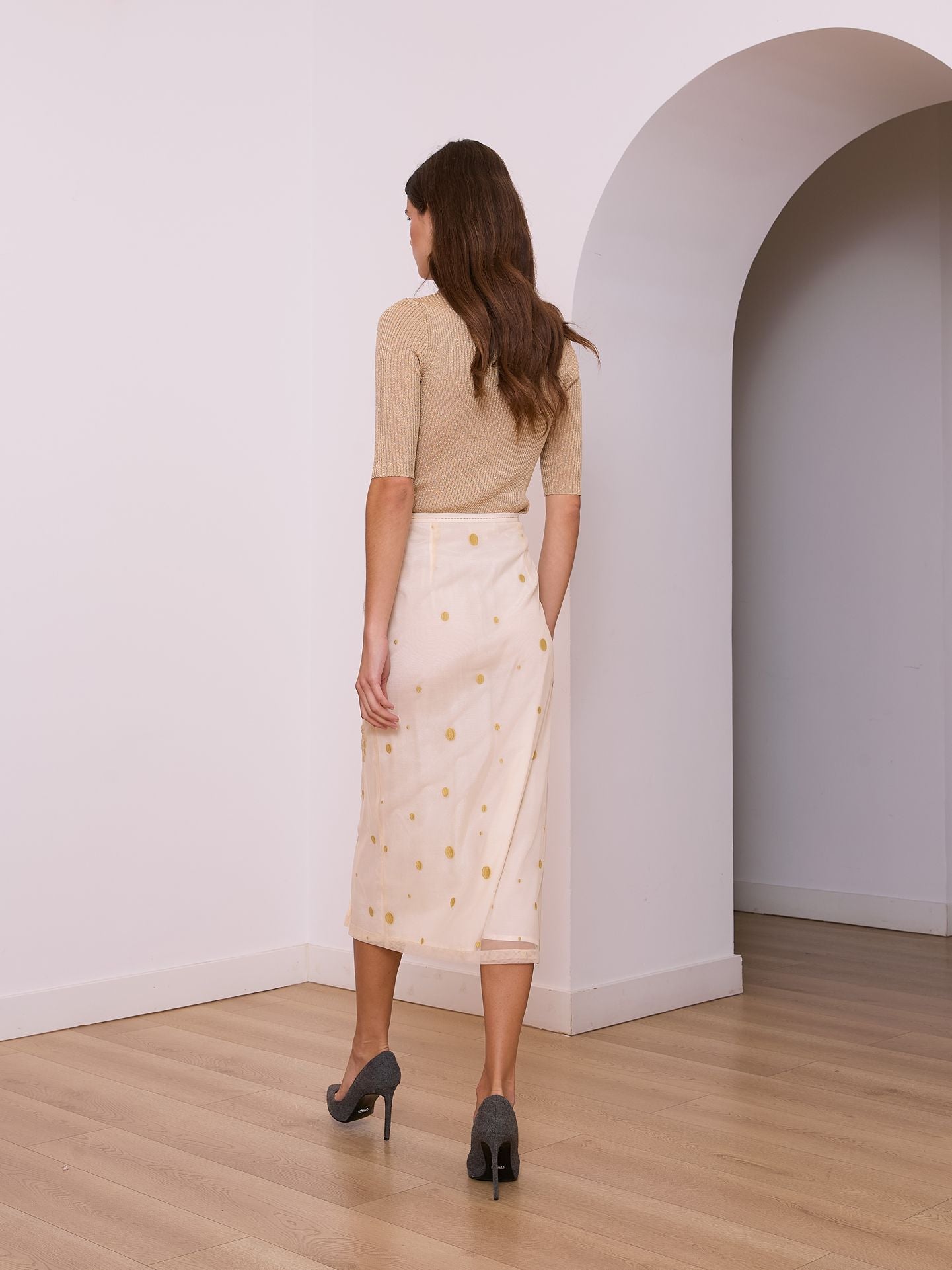 Falda midi de tul marfil