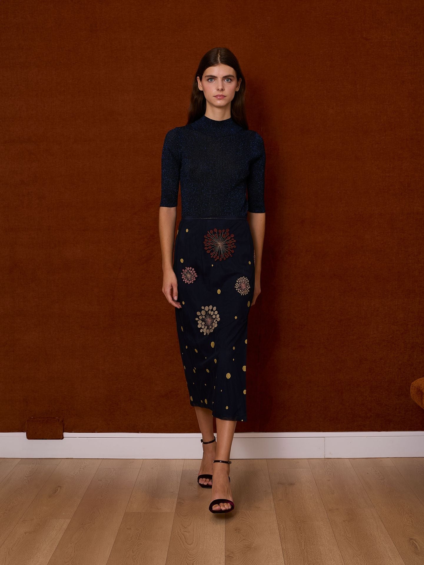 Falda azul midi de tul