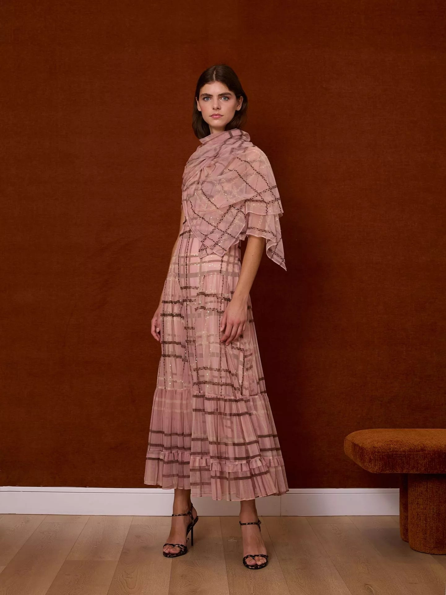 Chal de tul de cuadros rosa