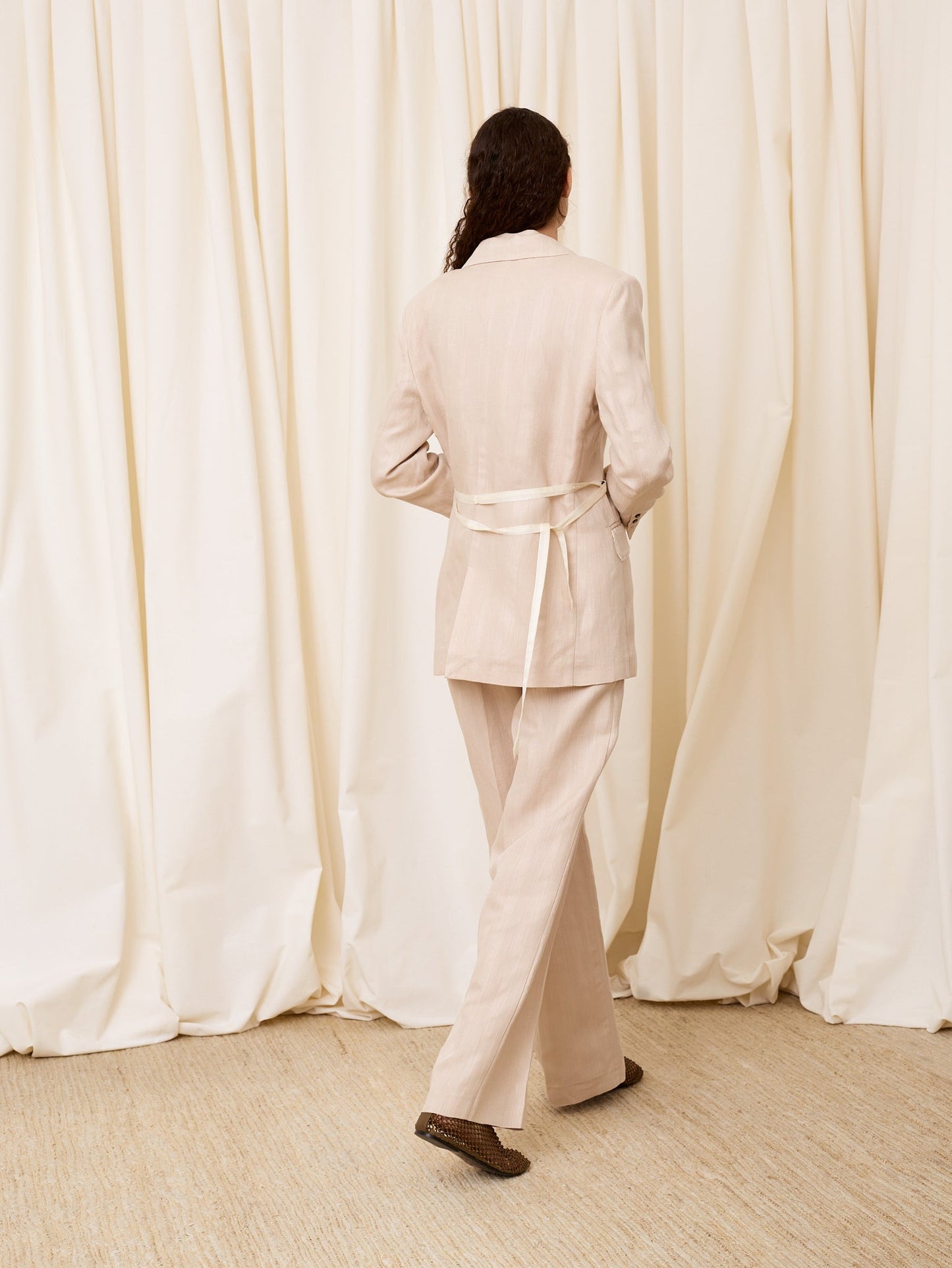 Blazer de lino beige