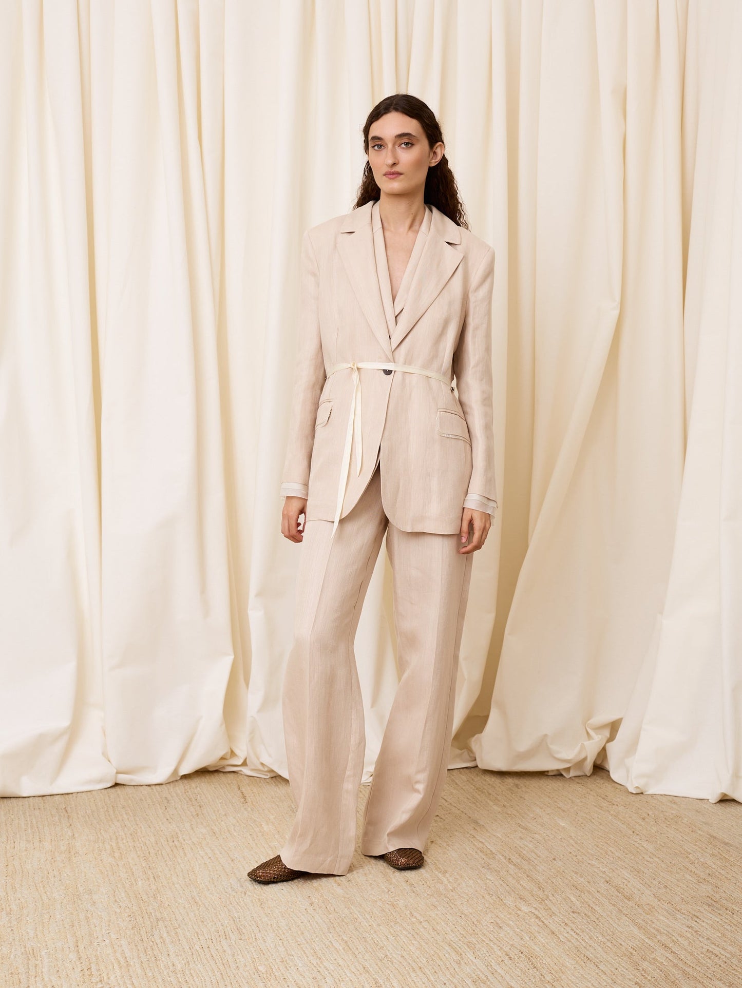 Blazer de lino beige
