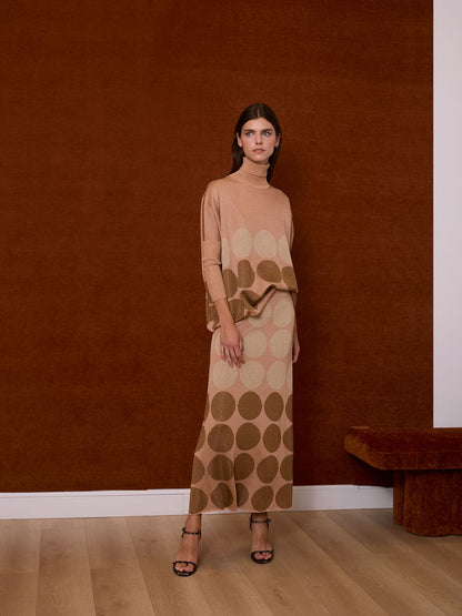 Jersey cuello alto rosa con lunares