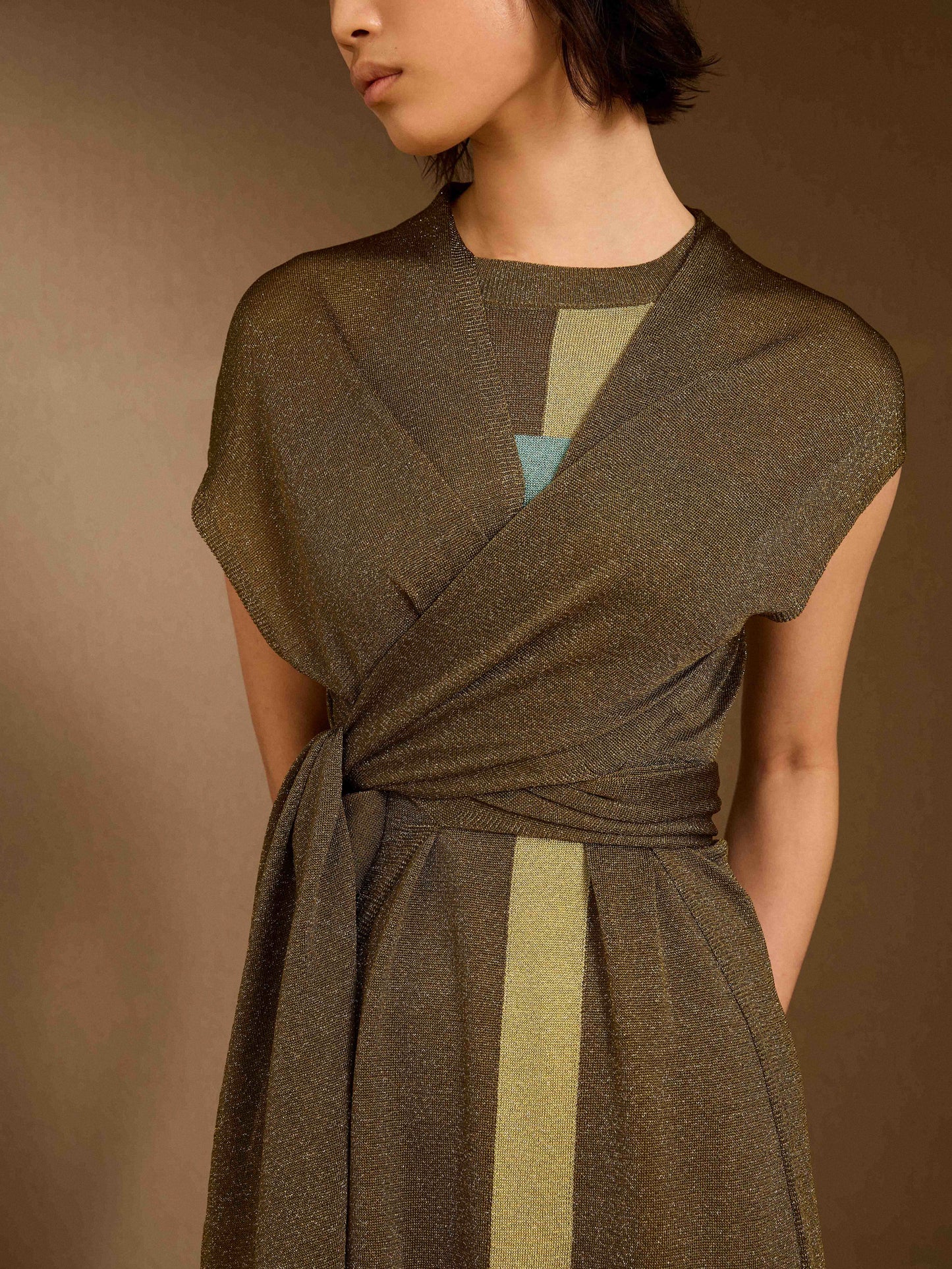 Chaqueta larga de lurex kaki