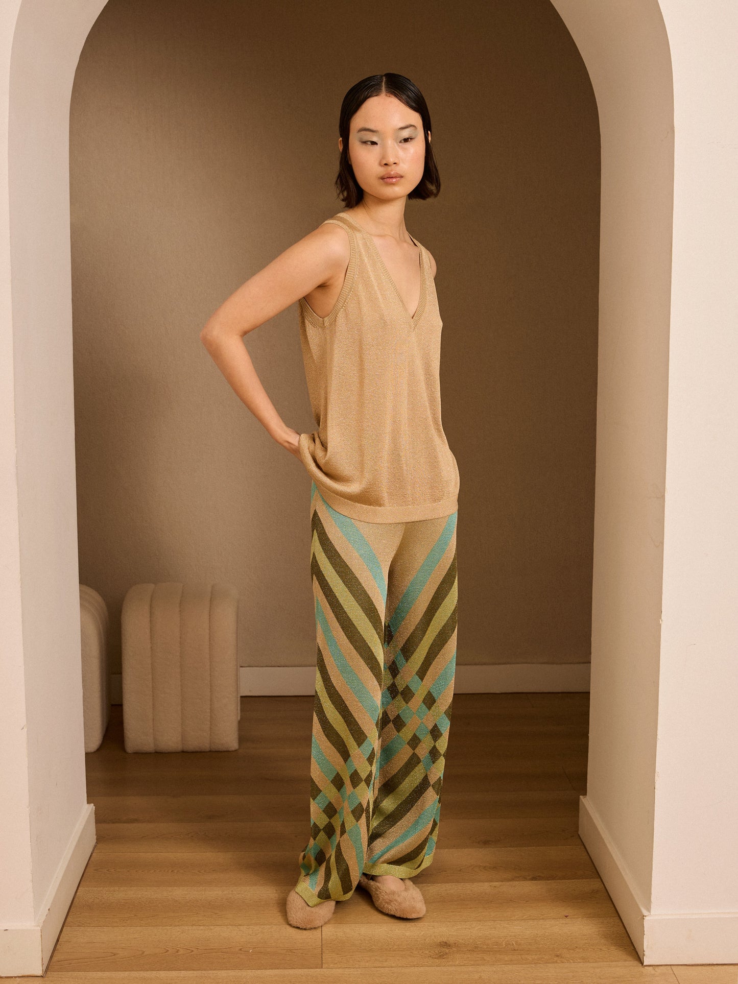 Jersey pico dorado de lurex