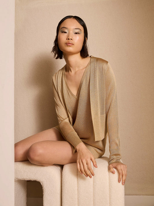 Chaqueta dorada de lurex corta