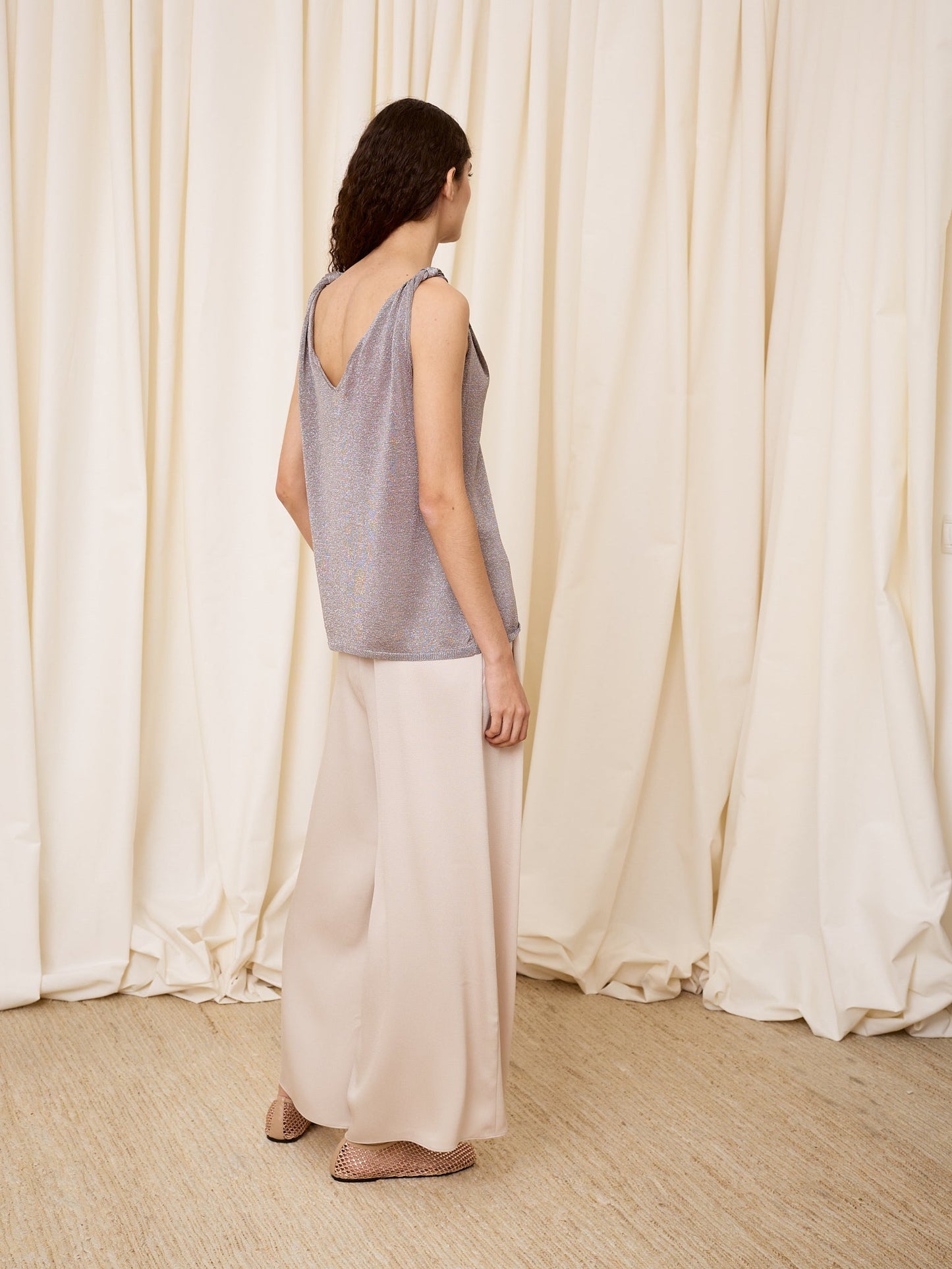 Top de lurex escote pico plata
