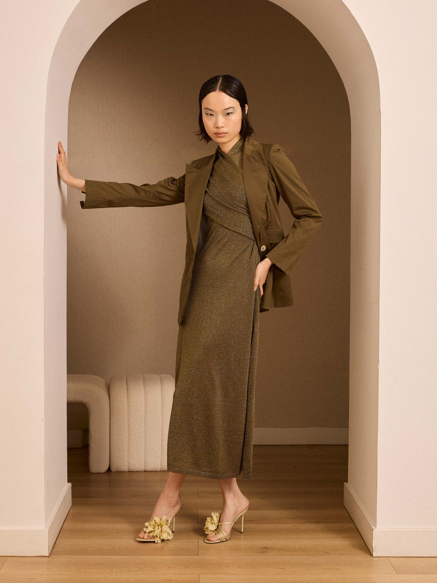 Vestido de lurex kaki