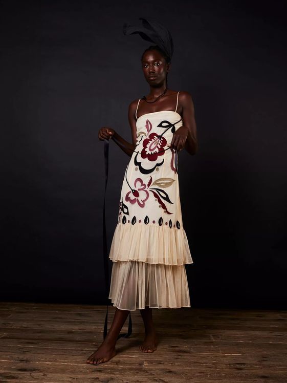 Vestido midi de tul marfil