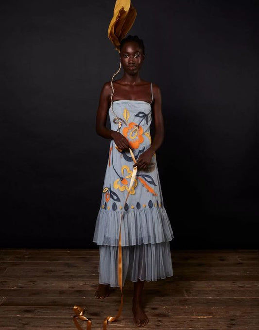 Vestido midi de tul azul