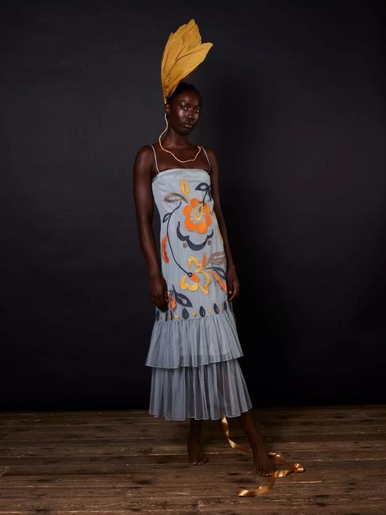 Vestido midi de tul azul