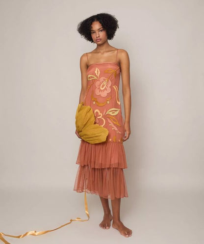 Vestido teja midi de tul