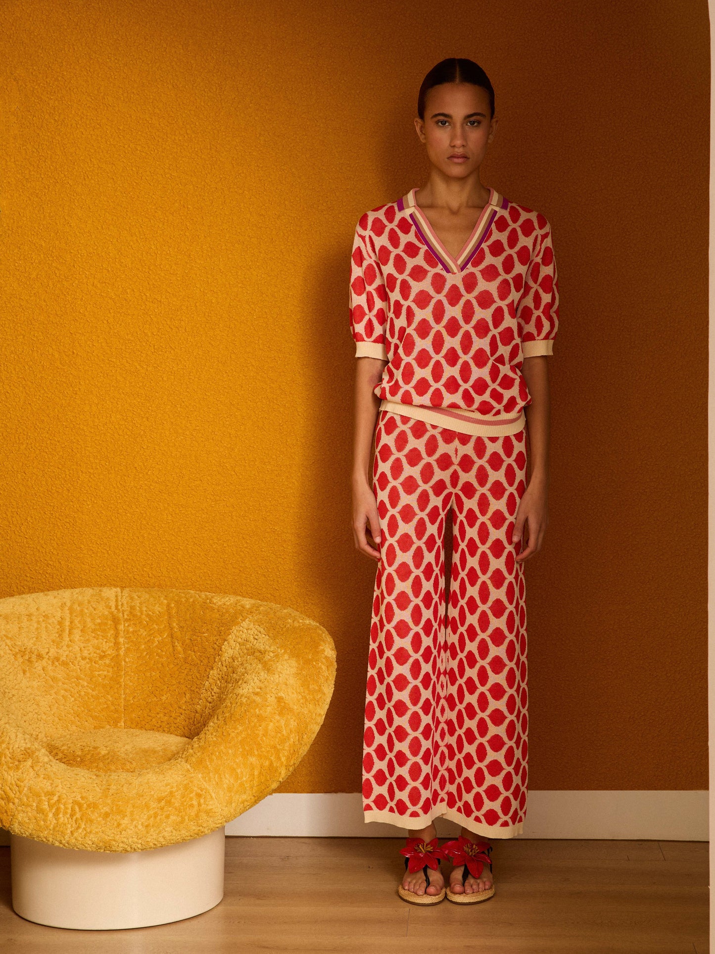 Pantalón intarsia coral