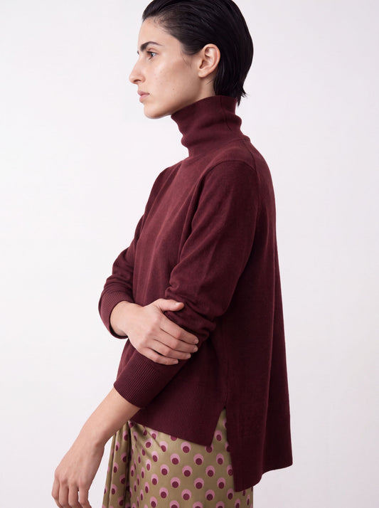 Jersey cuello alto burdeos
