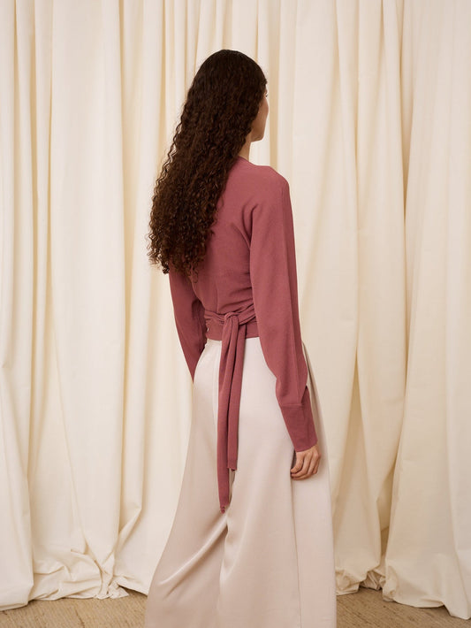 Chaqueta con lazada ciruela