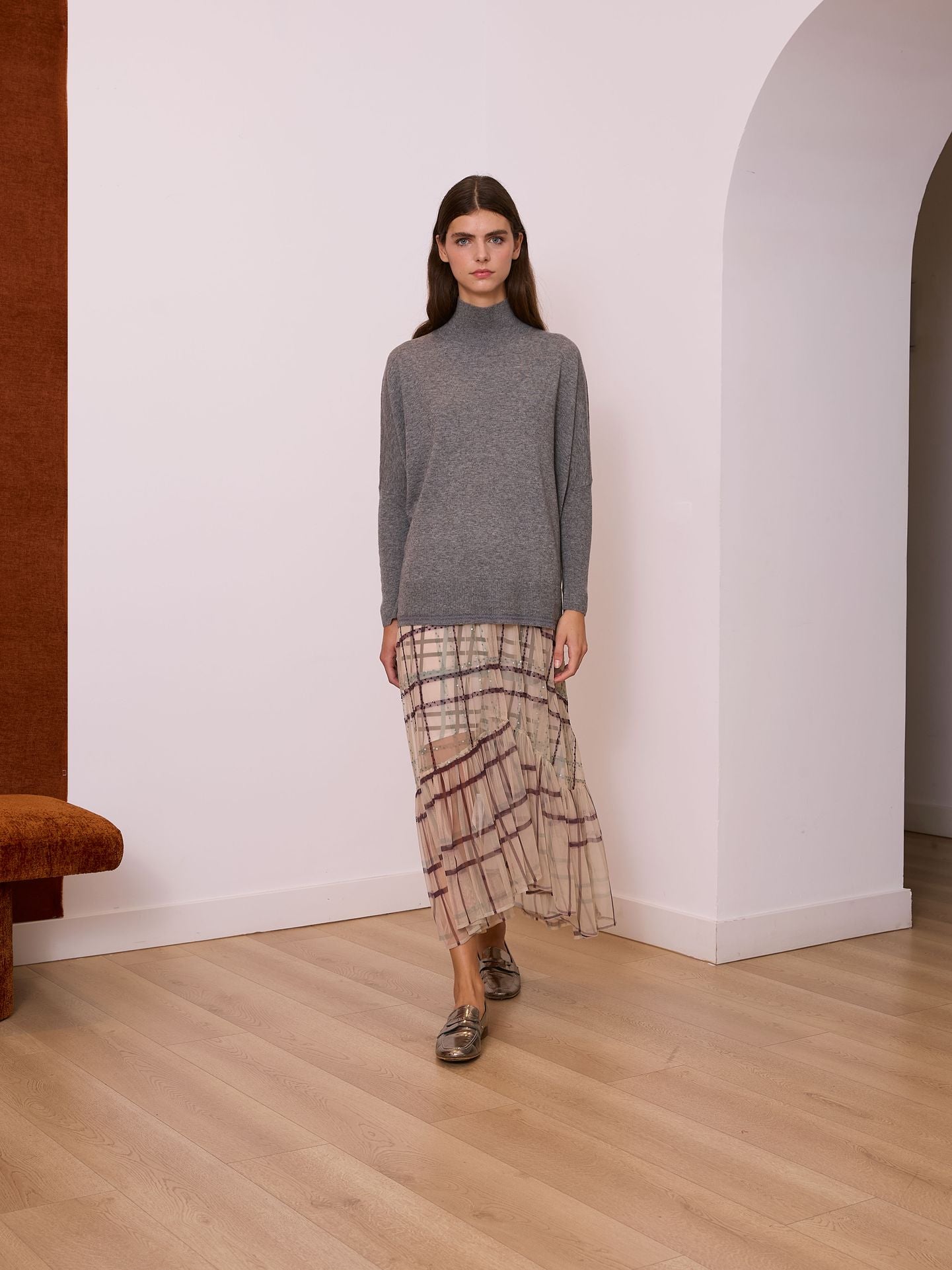 Jersey cuello alto gris