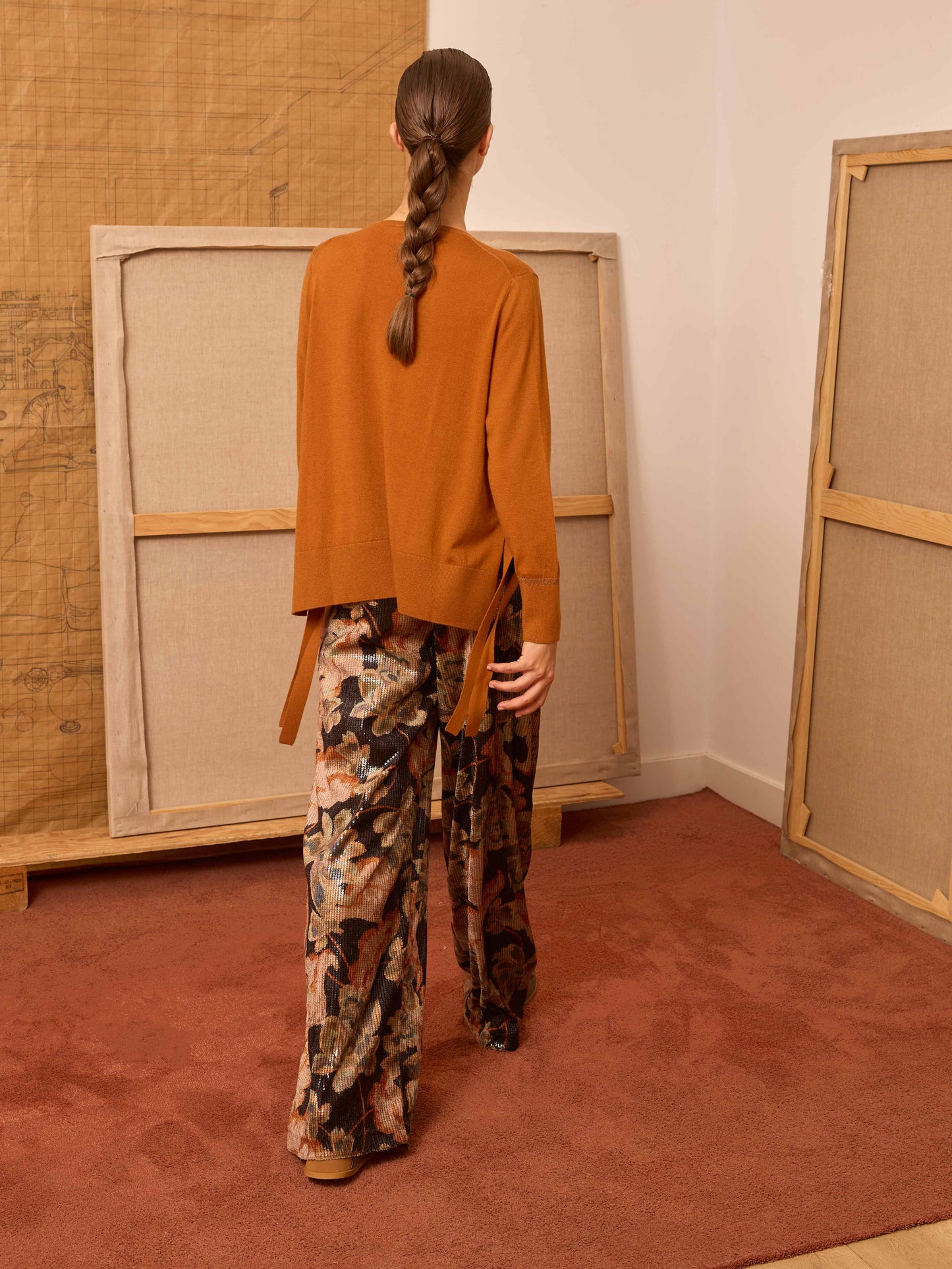 Jersey naranja de pico con lazadas