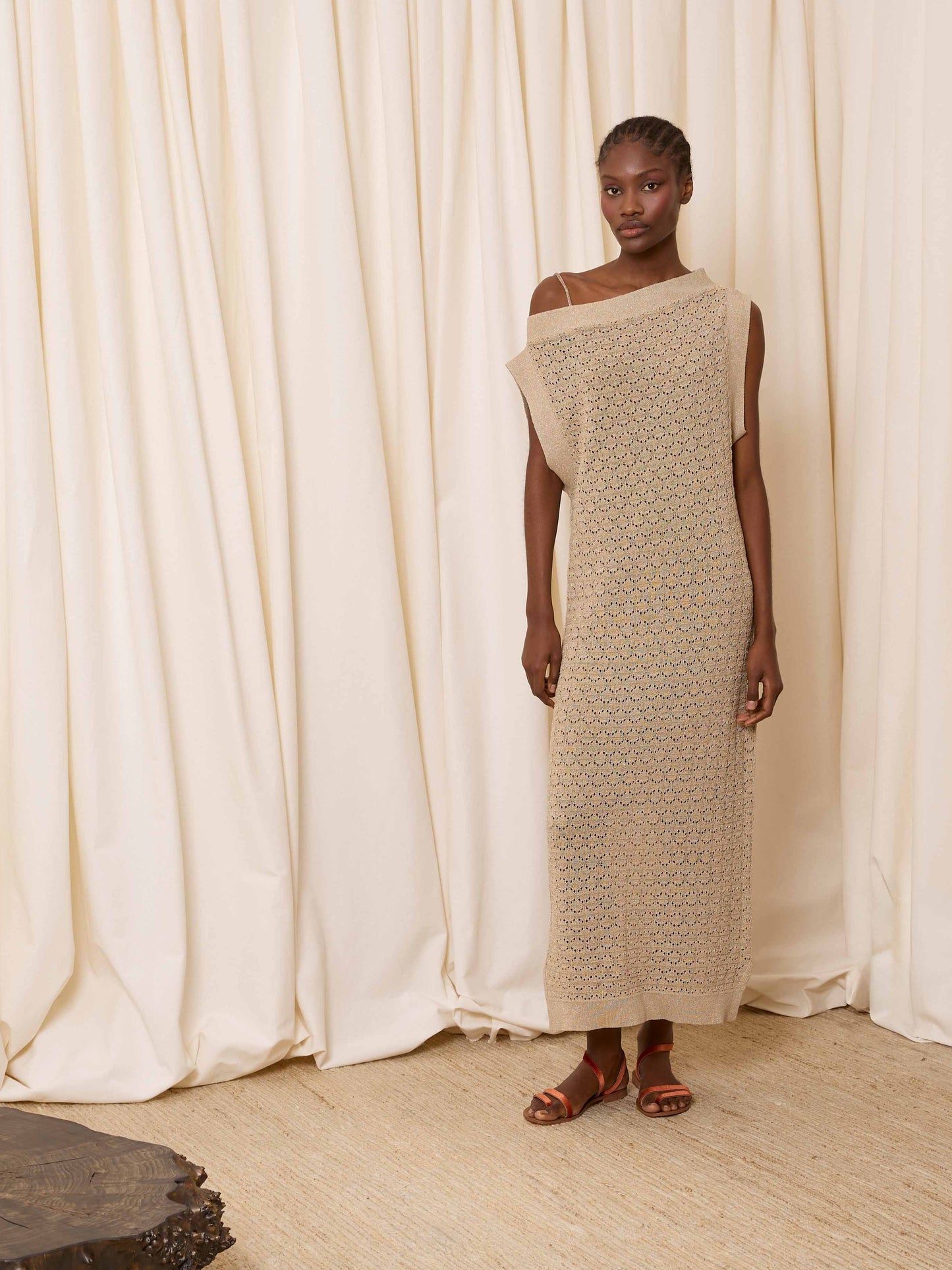Vestido calado piedra