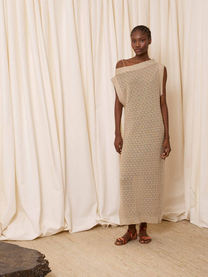 Vestido calado piedra
