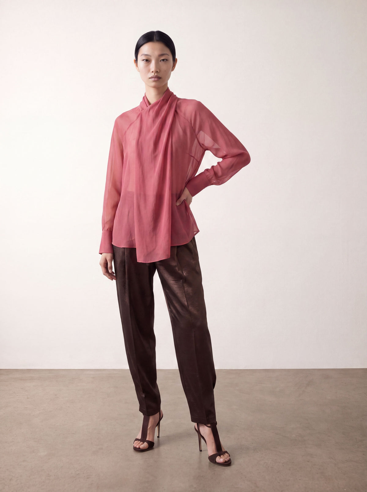 Blusa cuello cruzado rosa
