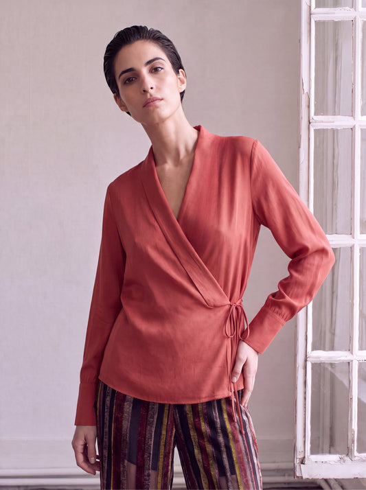 Blusa cruzada rosa