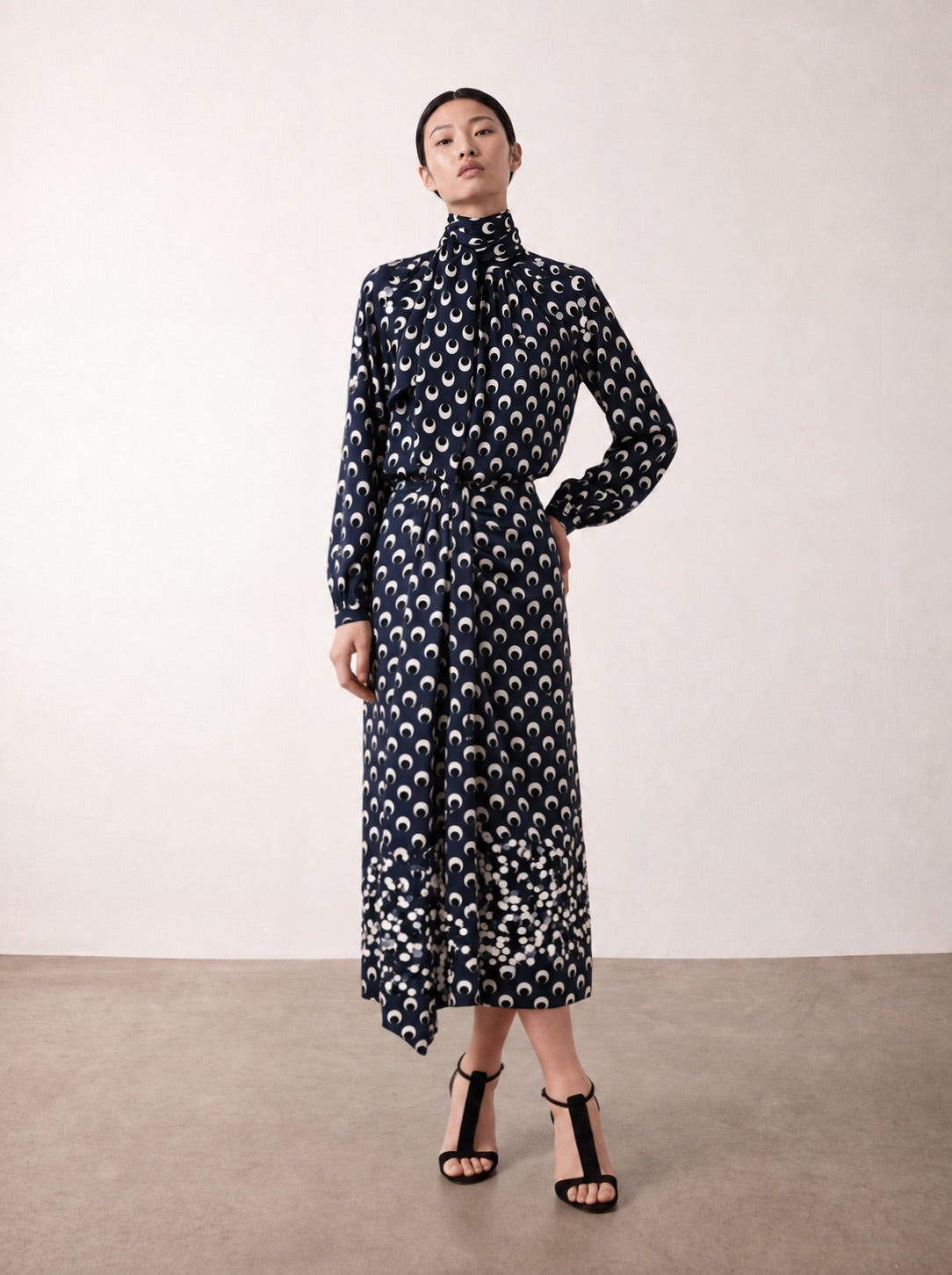 Blusa azul lunares con lentejuelas