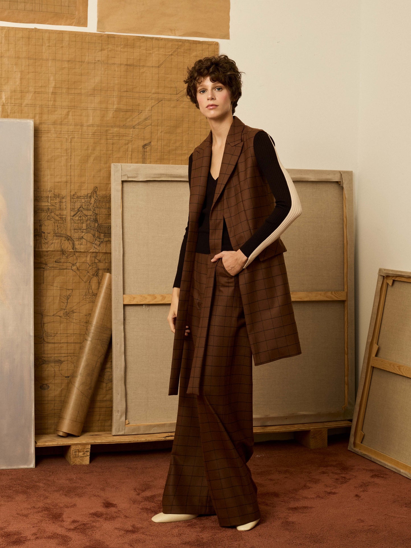 Pantalón palazzo marrón de cuadros