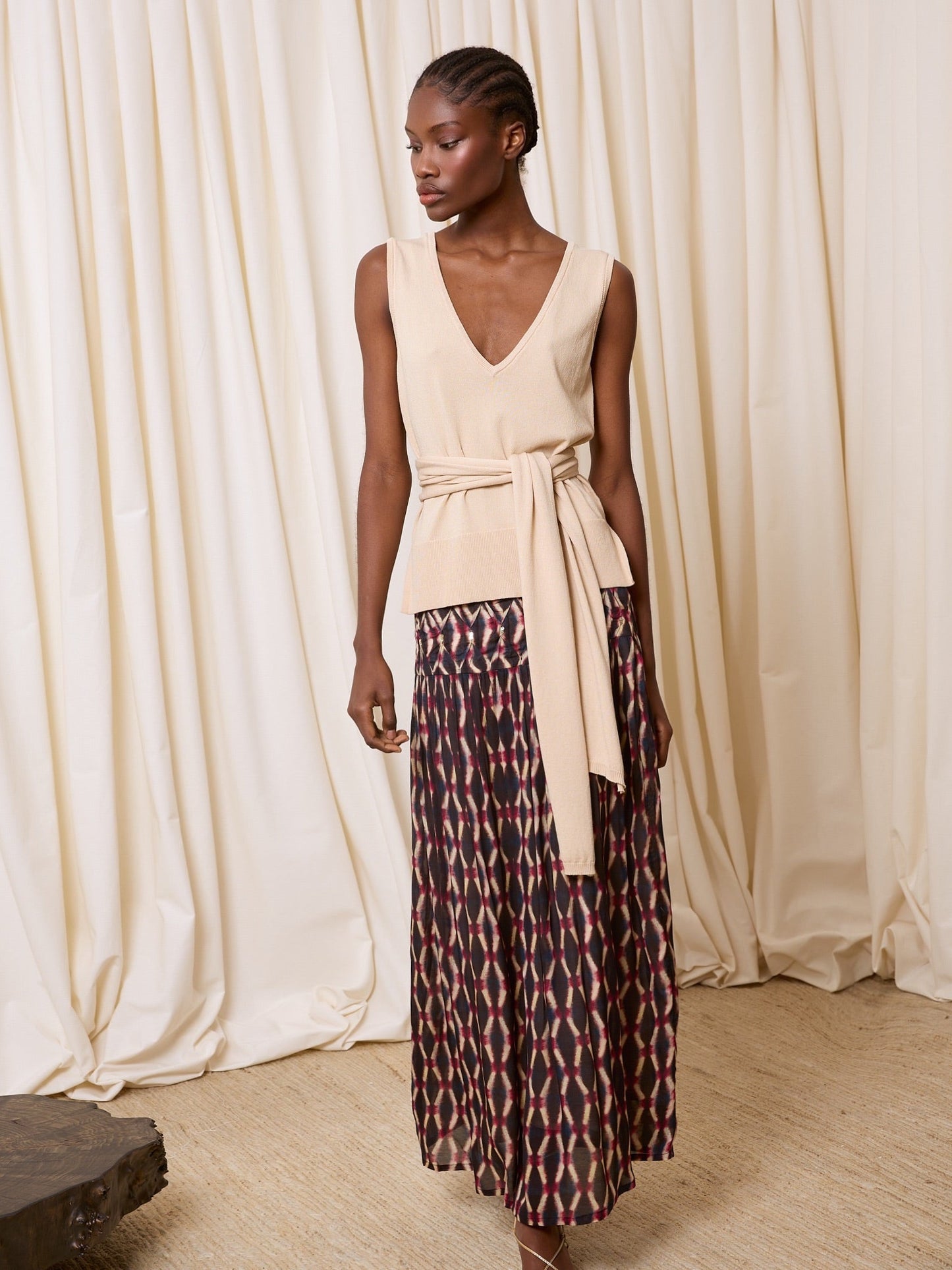 Top de punto con lazo beige