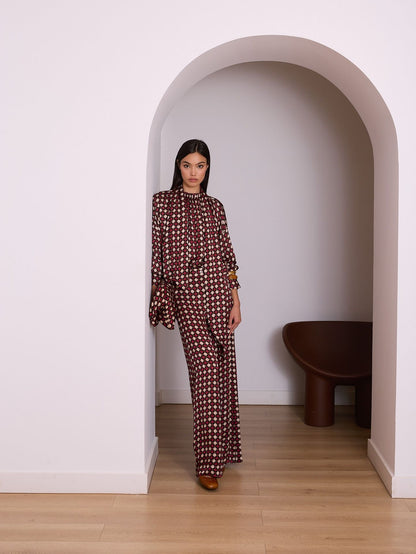 Pantalón de lunares granate