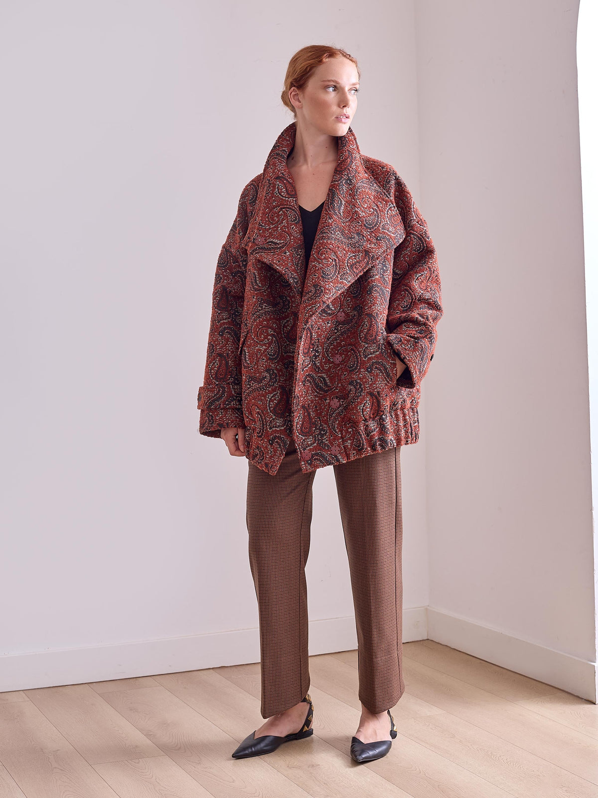Cazadora teja estampada